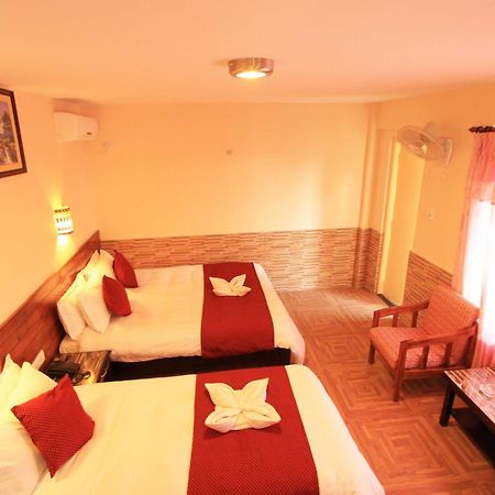Hotel Splendid View Pokhara Room photo